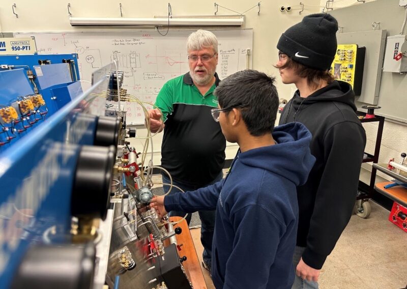 WDC instructor Jason Hendrickson with Grant County Career Center students