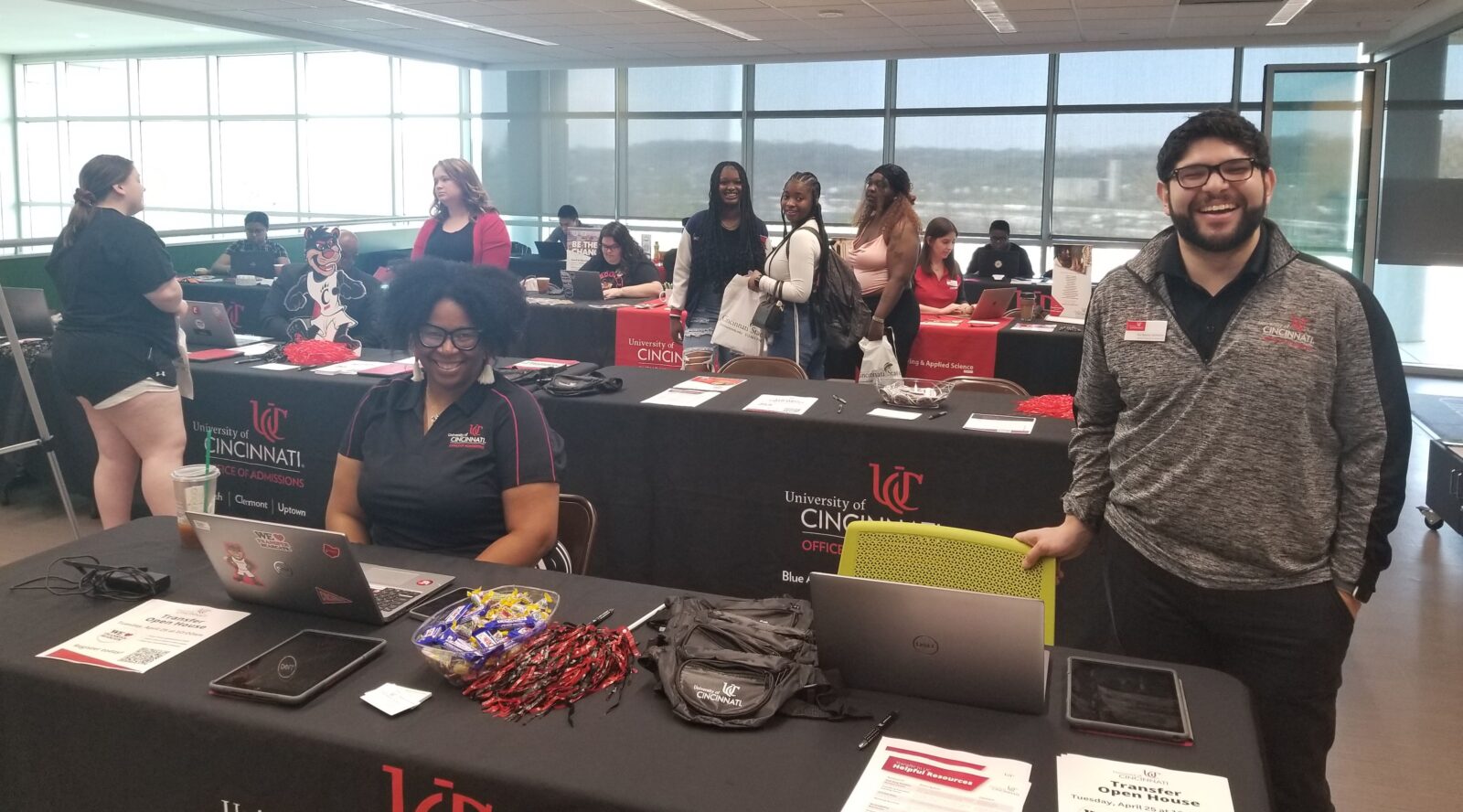 UC representatives and Cincinnati State students at Bearcat Fast Track Day