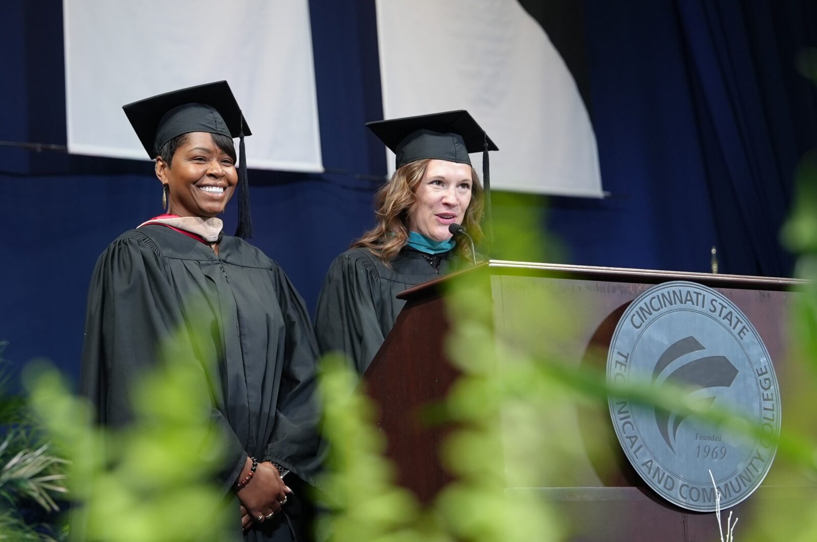 Brandi Ayers receives Distinguished Alumni Award from Brittany Collins